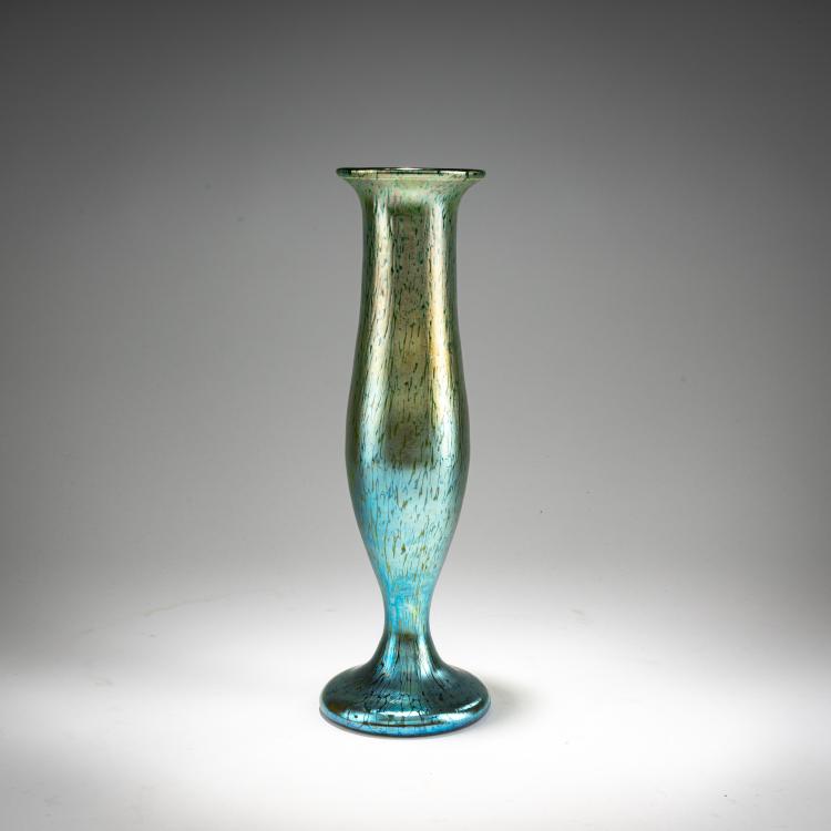 Bild 1 zu Objekt, Schlanke 'Papillon'-Vase, 1898-1900, L&ouml;tz Wwe., Klosterm&uuml;hle / Loetz, Klastersky Mlyn, 182A 194