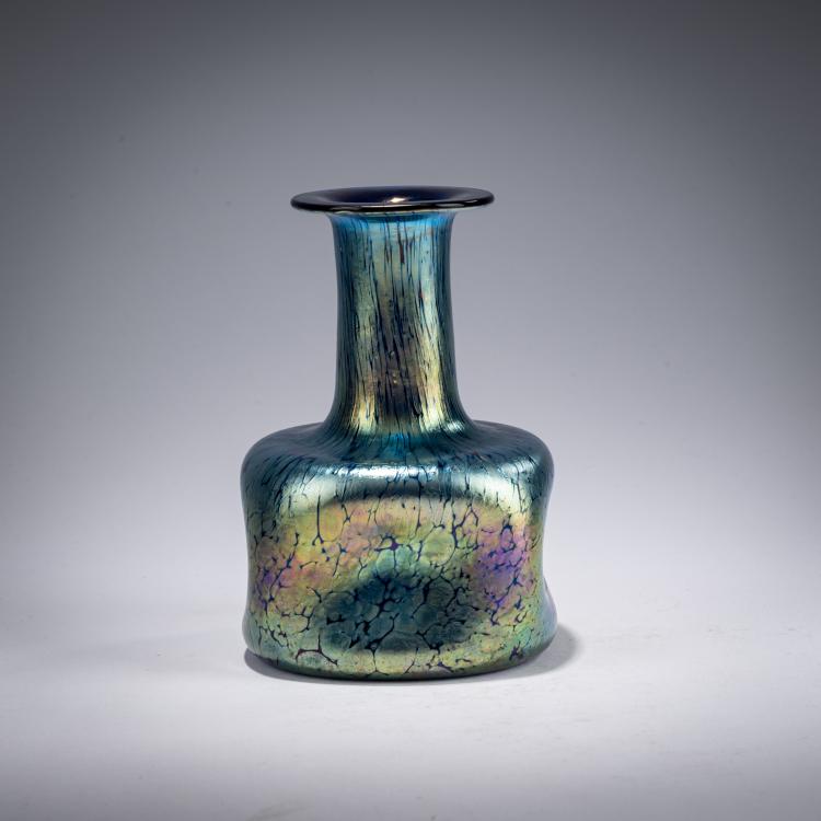 Bild 1 zu Objekt, 'Papillon'-Flasche, 1898-1900, L&ouml;tz Wwe., Klosterm&uuml;hle / Loetz, Klastersky Mlyn, 182A 195