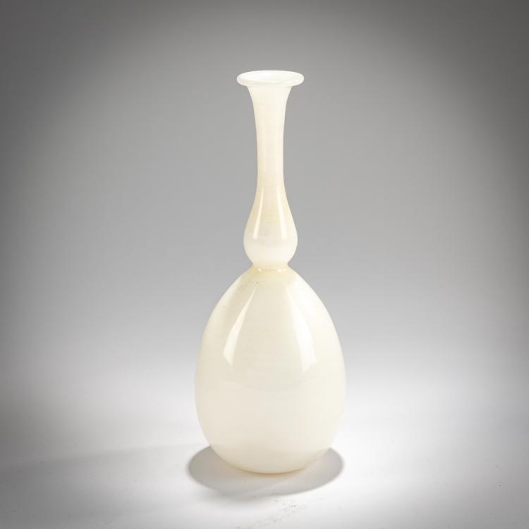 Bild 1 zu Objekt, Small Vase 'Lattimo oro', 1921-23, Vittorio Zecchin, Venini, Murano, 181B 531