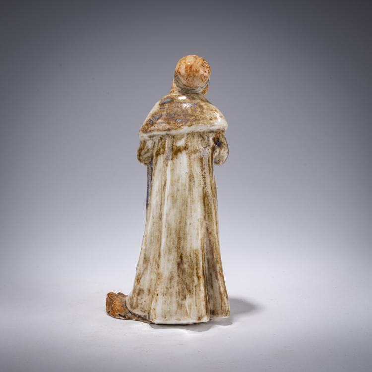 Bild 2 zu Objekt, Damenfigur im Wintermantel, um 1900, Albert Louis Dammouse, Dammouse, Albert Louis, S&egrave;vres, 182A 422