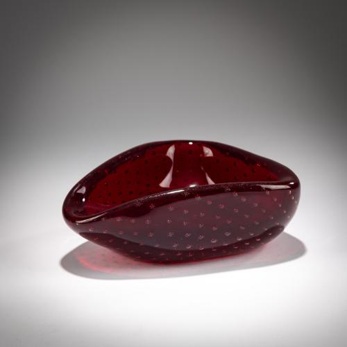 Triangular bowl 'A bolle', 1935