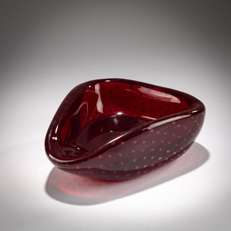Bild 1 zu Objekt, Triangular bowl 'A bolle', 1935, Carlo Scarpa, Venini, Murano, 181B 573