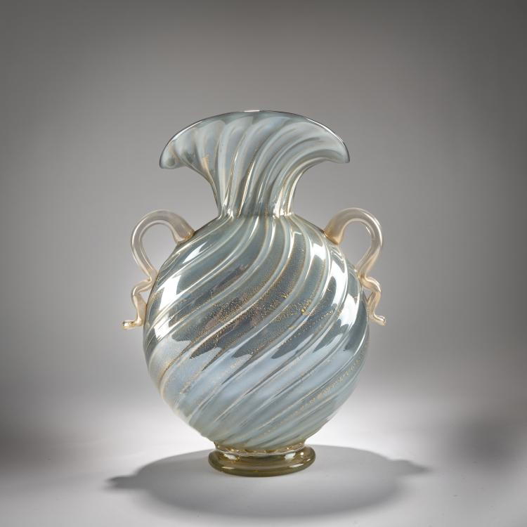 Hauptbild zu Objekt, Henkelvase 'grigio oro', 1936, Alfredo Barbini,Flavio Poli, Barovier Seguso & Ferro., 181B 553