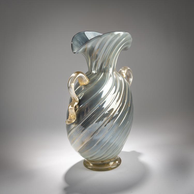 Bild 1 zu Objekt, Henkelvase 'grigio oro', 1936, Alfredo Barbini,Flavio Poli, Barovier Seguso & Ferro., 181B 553