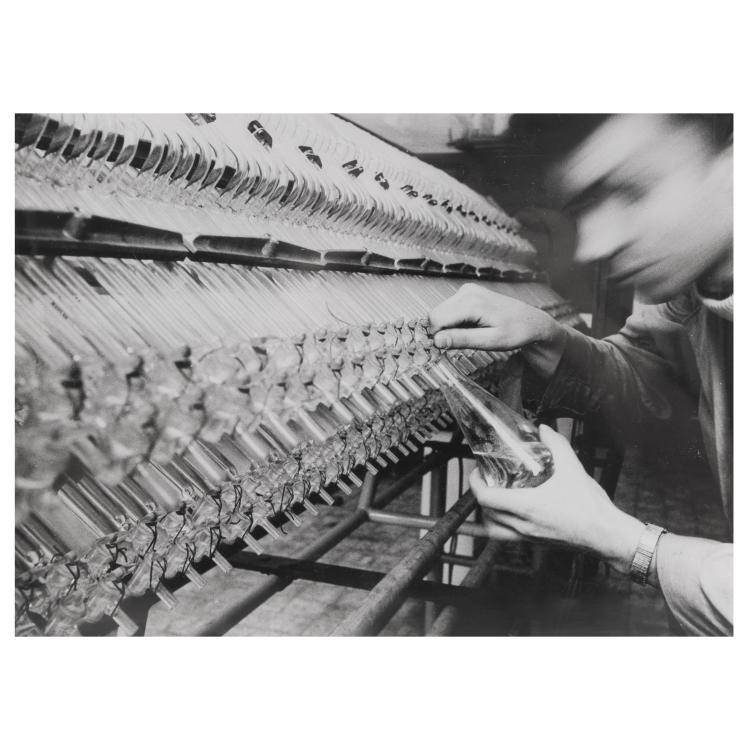 Hauptbild zu Objekt, 'Forschungslabor' (Ruhrglas, Essen), c. 1957, Horst H. Baumann, 181C 752