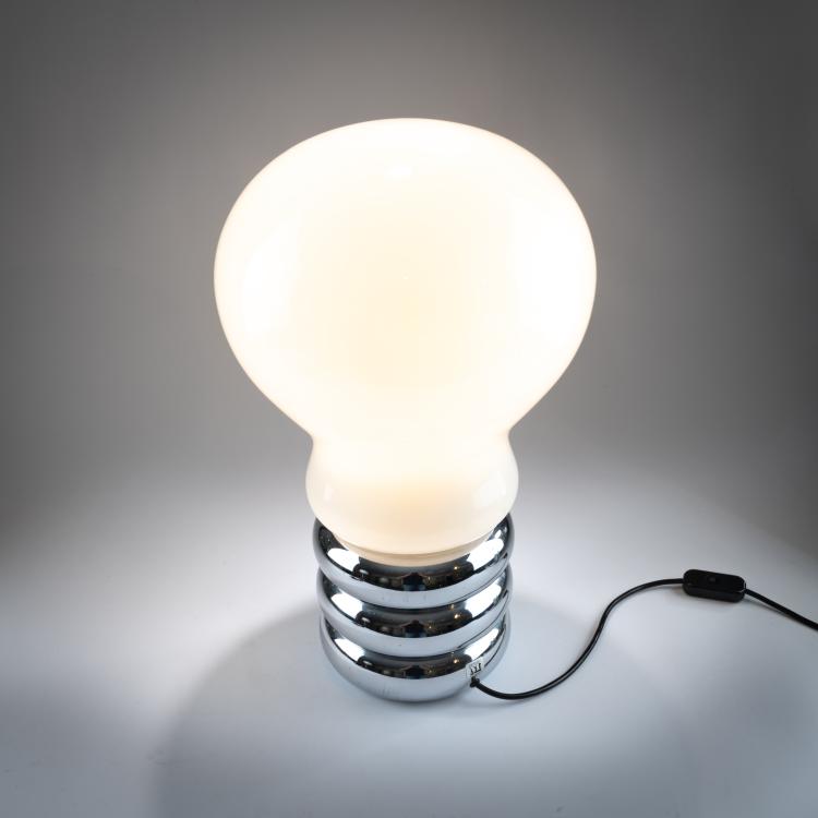 Bild 1 zu Objekt, Table light 'Giant Bulb Opal', 1966, Ingo Maurer, Design M, Ingo Maurer, M&uuml;nchen / Munich, 181A 385