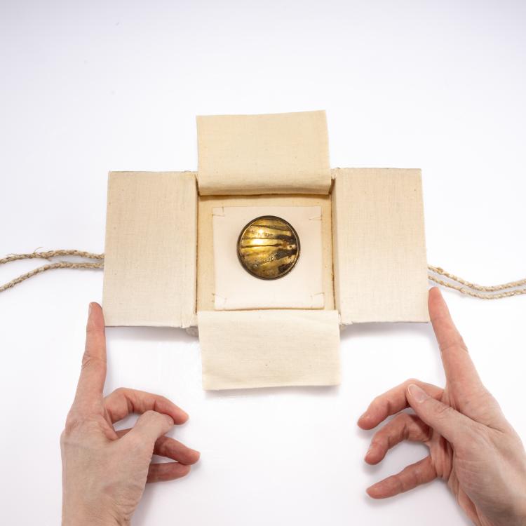 Bild 3 zu Objekt, Brooch, 1977, Erico Nagai, 