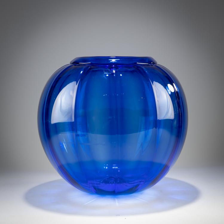 Bild 1 zu Objekt, Vase 'Costolato', c. 1927, Napoleone Martinuzzi (attributed), Venini, Murano (zug. / attr.), 181B 557