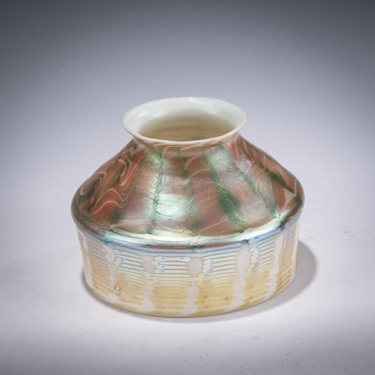 Bild 1 zu Objekt, Lampenschirm, um 1902, Louis C. Tiffany, Tiffany, New York, 182A 240