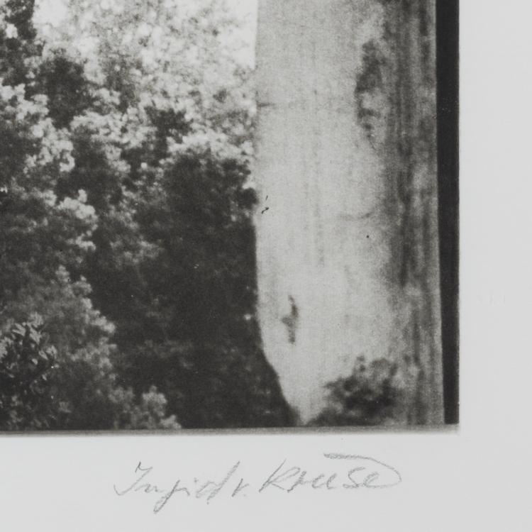 Bild 2 zu Objekt, 'Forum Romanum. Arch of Titus', 1980 (printed 2011) and View through an Arcade of the Greek Theater in Taormina, early 1980s (printed probably later), Ingrid von Kruse, 181C 762