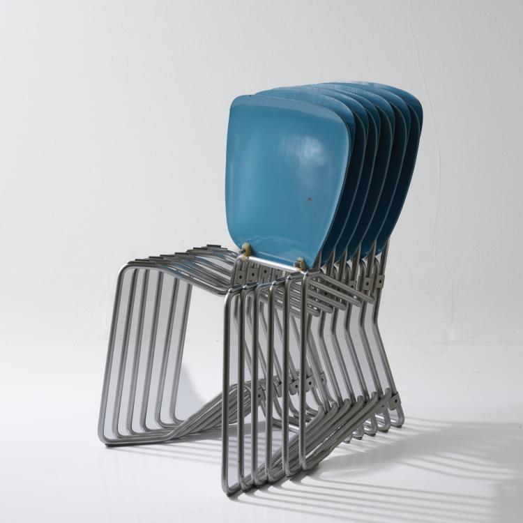 Bild 1 zu Objekt, Twelve 'Aluflex' folding chairs, 1951, Armin Wirth, Zieringer KG, Metallwerk 614, Bernstein / Schweiz / Switzerland, 181A 280