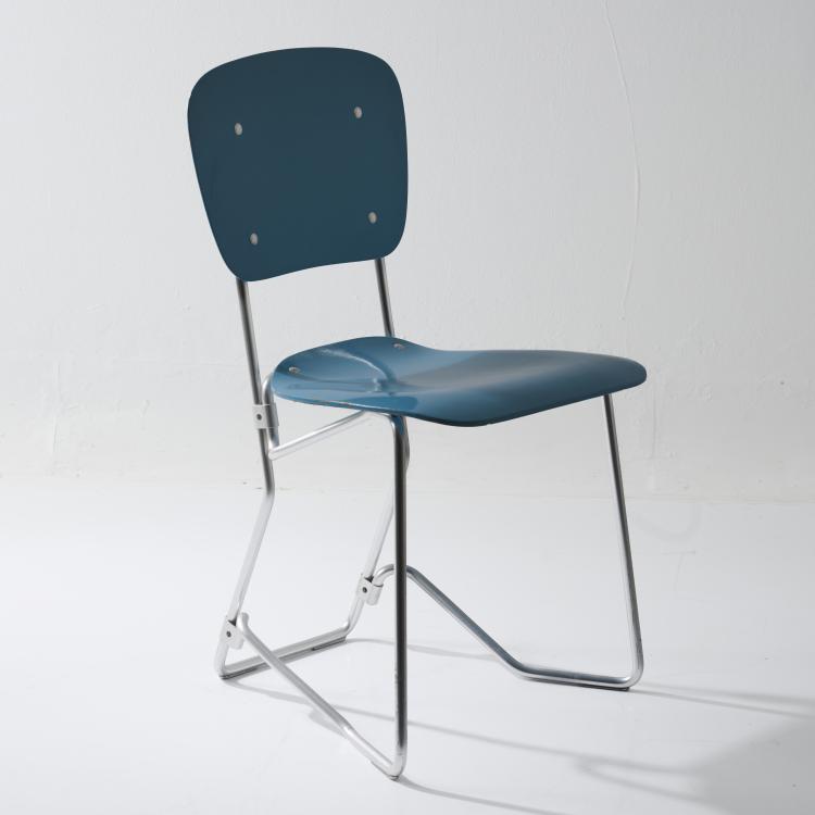 Bild 2 zu Objekt, Twelve 'Aluflex' folding chairs, 1951, Armin Wirth, Zieringer KG, Metallwerk 614, Bernstein / Schweiz / Switzerland, 181A 280