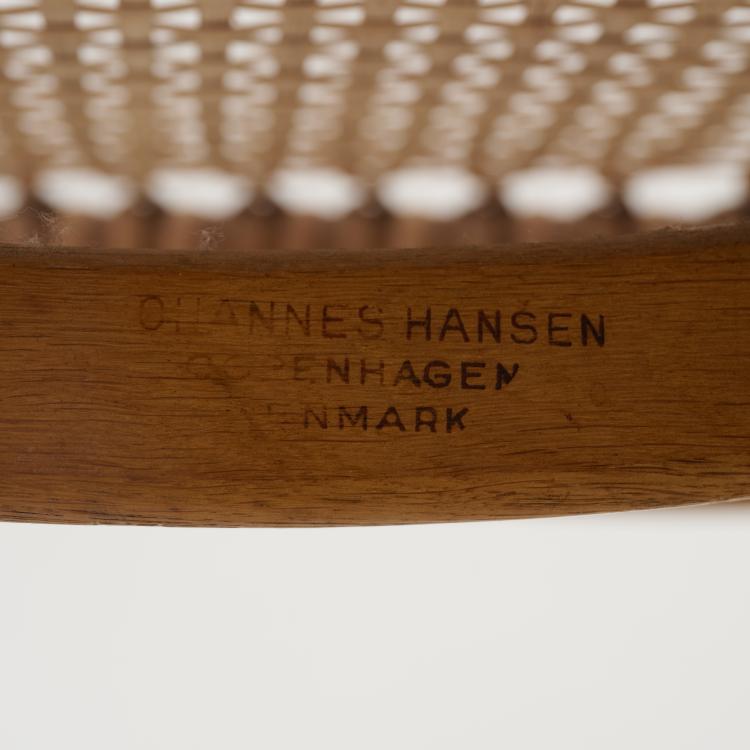 Bild 7 zu Objekt, Two 'JH-501' chairs, 1950 (design), Hans J. Wegner, Hansen, Johannes, Kopenhagen / Copenhagen, 182C 806