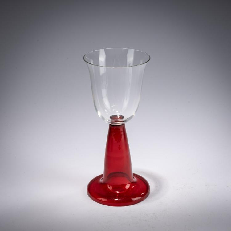 Bild 1 zu Objekt, Southern wine glass from the dining room service of the Behrens family home in Darmstadt, 1901, Peter Behrens, Rheinische Glash&uuml;tten, K&ouml;ln-Ehrenfeld / Cologne, 182A 246