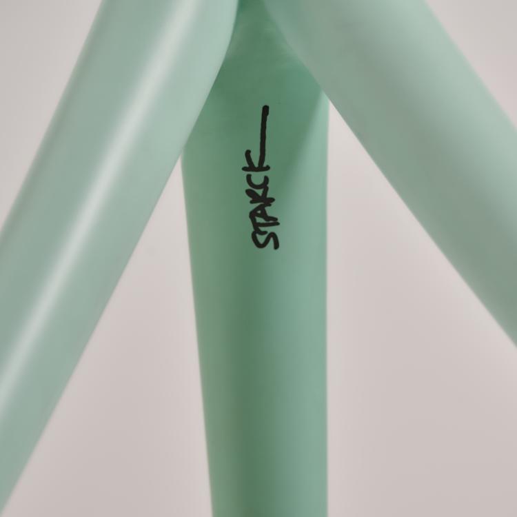 Bild 5 zu Objekt, Hocker 'W.W. Stool', 1990 (Entwurf), Philippe Starck, Vitra, Birsfelden, 