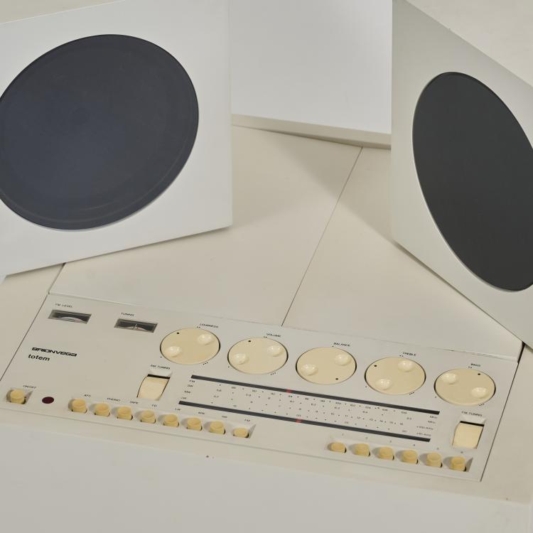 Bild 1 zu Objekt, Stereo system with record player 'RR 130 Fo/St - Totem', 1970 (design), Mario Bellini, Brionvega, Mailand/Milan, 182B 586