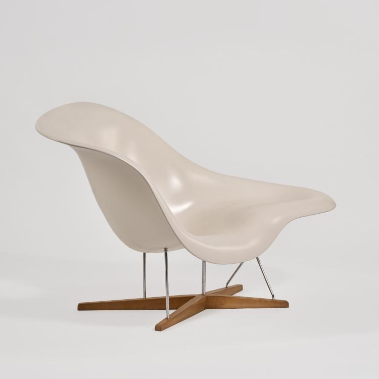 Bild 1 zu Objekt, Armchair 'La Chaise', 1948 (design), Charles Eames,Ray Eames, Vitra, Weil am Rhein, 182B 522