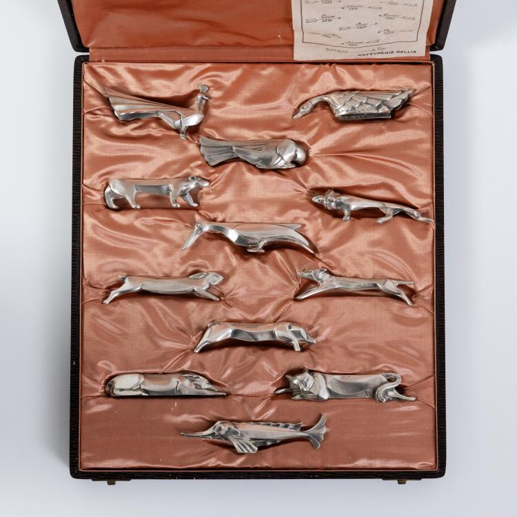 Bild 1 zu Objekt, Twelve knife rests in a case, c. 1925, Christofle, Paris, 182A 439