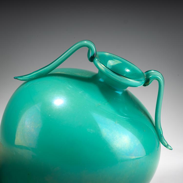 Bild 4 zu Objekt, Small vase with handles 'Iridato', c. 1933, Napoleone Martinuzzi, Zecchin-Martinuzzi, Murano, 181B 569