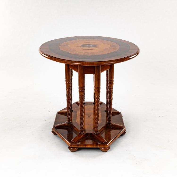 Bild 2 zu Objekt, Salontisch, um 1905/06, Bernhard Pankok, Vereinigte Werkst&auml;tten, M&uuml;nchen (zug. / attr.), 182A 322