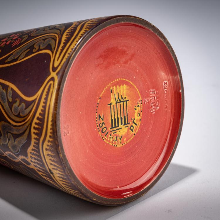 Bild 3 zu Objekt, Vase with floral decoration, 1898-1900, Vilmos Zsolnay, Zsolnay, Pecs, 182A 362