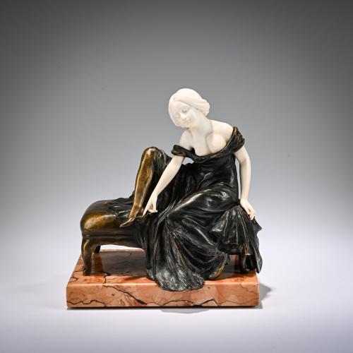 Chryselephantin-Figur 'Beim Fertigmachen', vor 1914