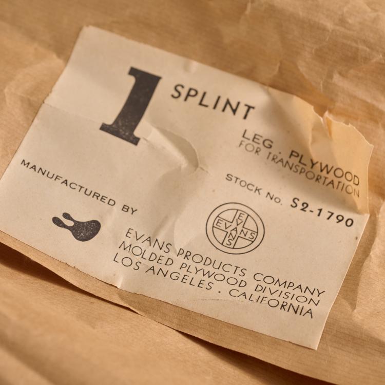 Bild 3 zu Objekt, 'Leg Splint', 1941/42 (design), Charles Eames,Ray Eames, Evans Products Company, Molded Plywood Division, Los Angeles, 182B 518