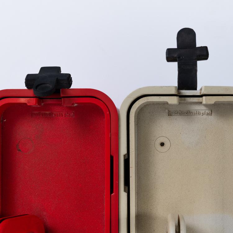 Bild 8 zu Objekt, Zwei Schreibmaschinen 'Valentine S', 1969 (Entwurf), Perry A. King,Ettore Sottsass, Olivetti, Ivrea, 182B 640