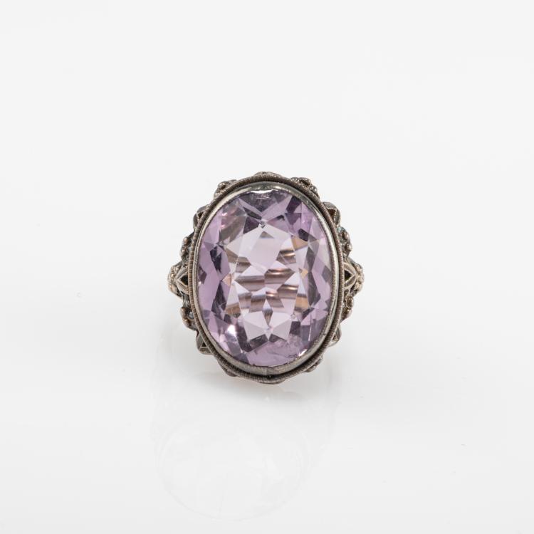 Hauptbild zu Objekt, Art Deco ring with amethyst, 182D 1085