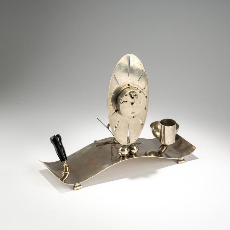 Bild 1 zu Objekt, Desk set with clock and figure of a cross country skier, 1930s,  Hagenauer, Hagenauer, Wien / Vienna, 182A 266