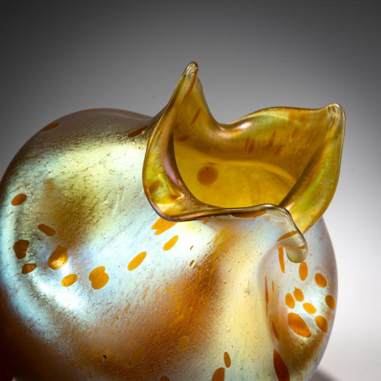 Bild 2 zu Objekt, Vase 'Astr&auml;a', 1900, L&ouml;tz Wwe., Klosterm&uuml;hle / Loetz, Klastersky Mlyn, 182A 209