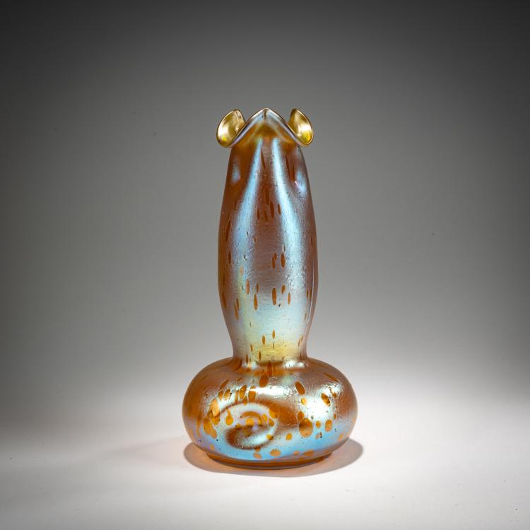 Hauptbild zu Objekt, Bl&uuml;tenvase 'Astr&auml;a', 1900, L&ouml;tz Wwe., Klosterm&uuml;hle / Loetz, Klastersky Mlyn, 182A 210