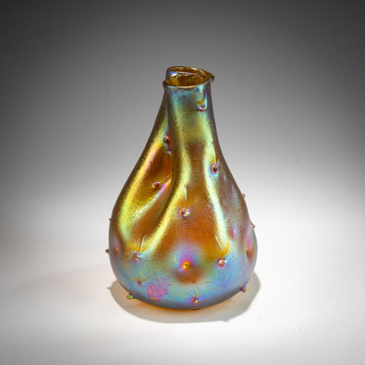 Bild 1 zu Objekt, Vase 'candia astartig', 1904, L&ouml;tz Wwe., Klosterm&uuml;hle / Loetz, Klastersky Mlyn, 182A 233