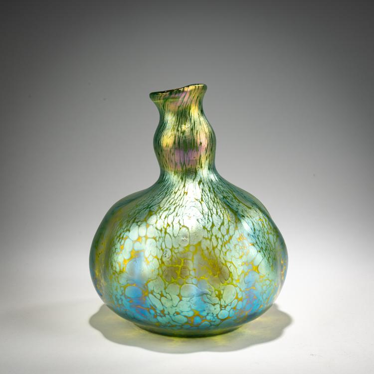 Bild 1 zu Objekt, Vase 'creta Papillon', 1898-1900, L&ouml;tz Wwe., Klosterm&uuml;hle / Loetz, Klastersky Mlyn, 182A 199