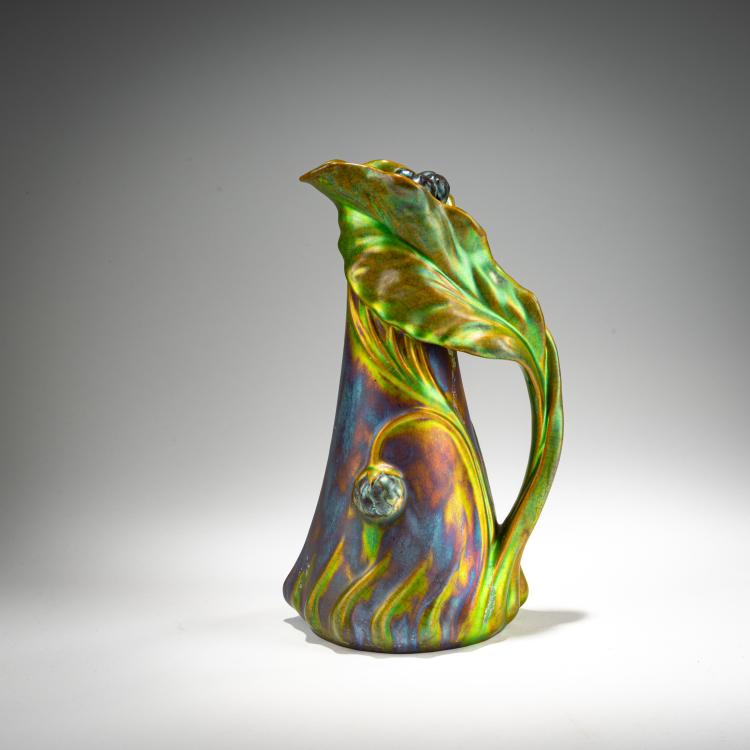 Hauptbild zu Objekt, Jug with leaf handle, 1902, Lajos Mack, Zsolnay, Pecs, 