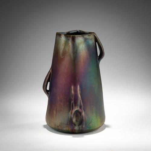 Henkelvase, um 1890