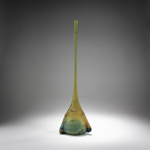 Berluze with three feet, 1910-15