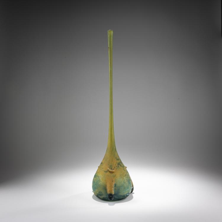 Bild 1 zu Objekt, Berluze with three feet, 1910-15, Daum Fr&egrave;res, Nancy, 182A 36