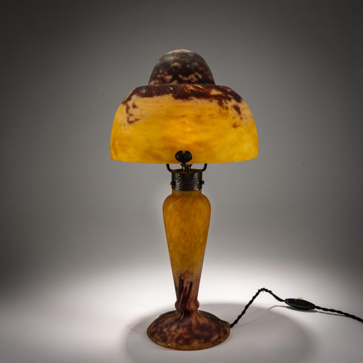 Bild 1 zu Objekt, Table light, c. 1910, Daum Fr&egrave;res, Nancy, 182A 49