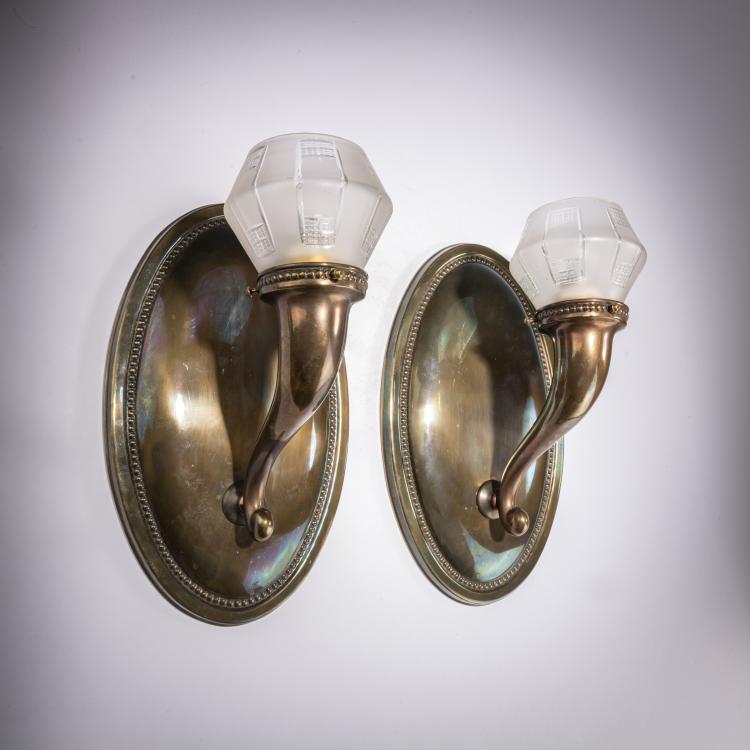 Hauptbild zu Objekt, Two wall lights, 1925-30, Bruno Paul (attributed), 182A 311