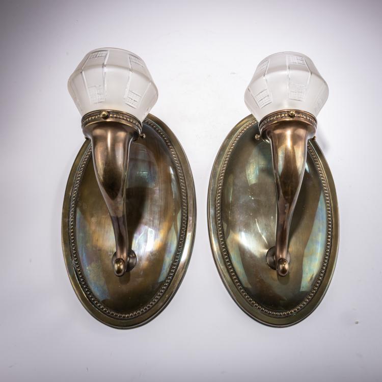 Bild 1 zu Objekt, Two wall lights, 1925-30, Bruno Paul (attributed), 182A 311