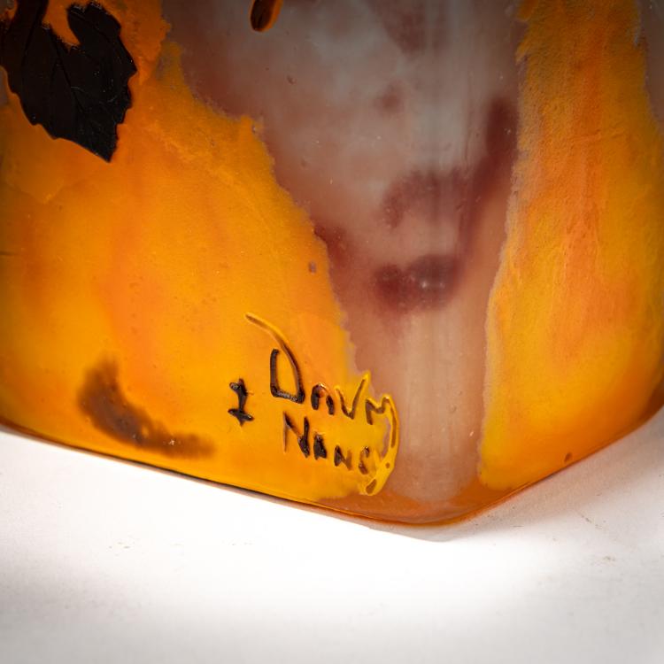 Bild 4 zu Objekt, 'Noisettes' vase, c. 1913, Daum Fr&egrave;res, Nancy, 182A 63