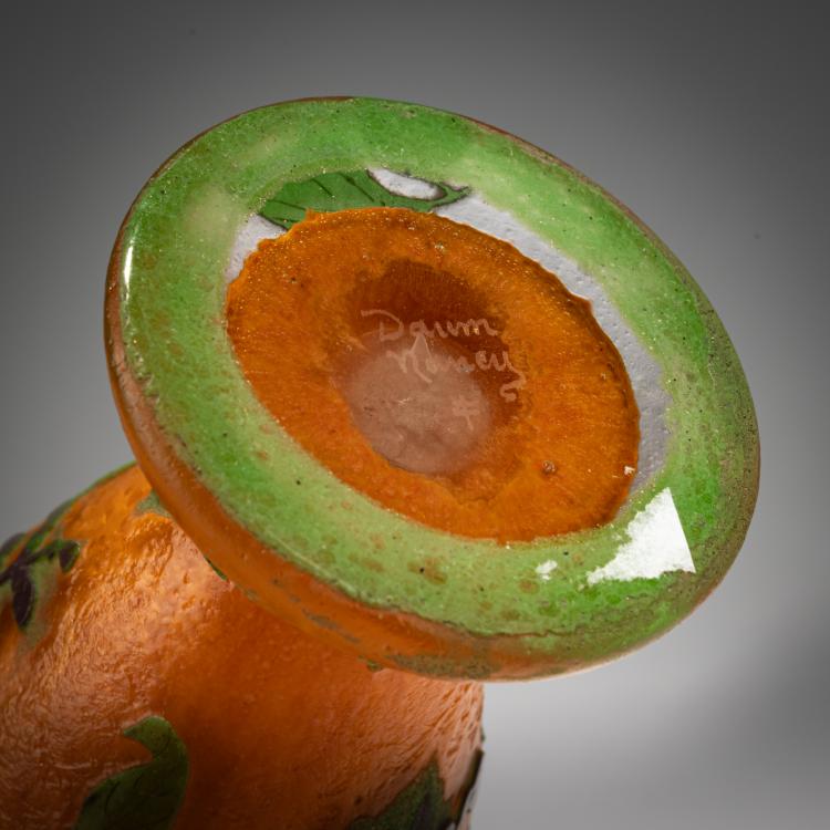 Bild 2 zu Objekt, Baluster vase 'Glycines', c. 1910, Daum Fr&egrave;res, Nancy, 182A 50