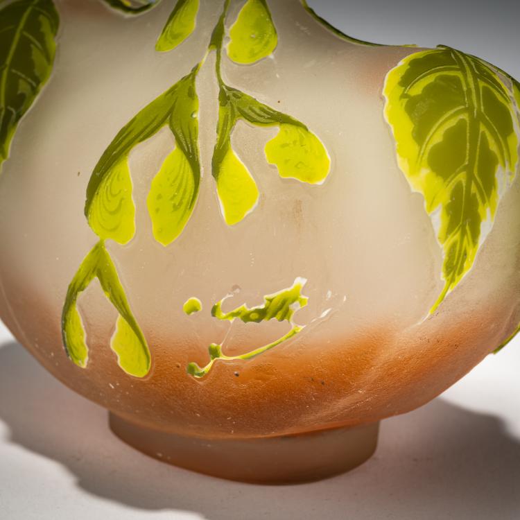 Bild 2 zu Objekt, Vase 'Erable &agrave; feuilles de fr&ecirc;ne', 1905-08, Gall&eacute;, Nancy, 182A 104