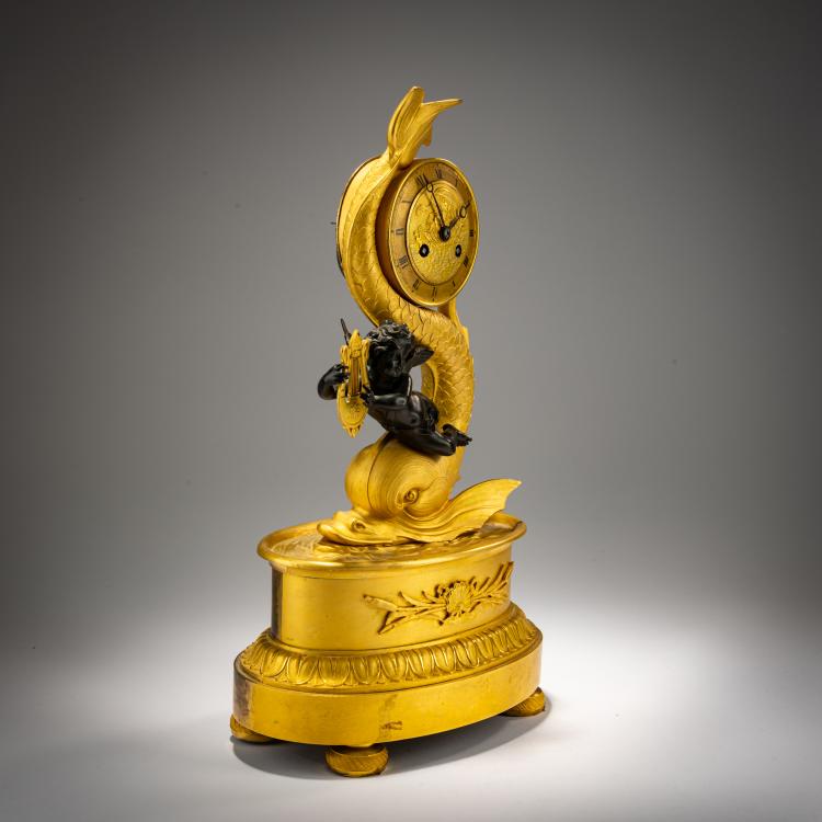 Bild 1 zu Objekt, Empire or Charles XVIII mantel clock 'au Dauphin', before 1830, Frankreich / France, 182A 301