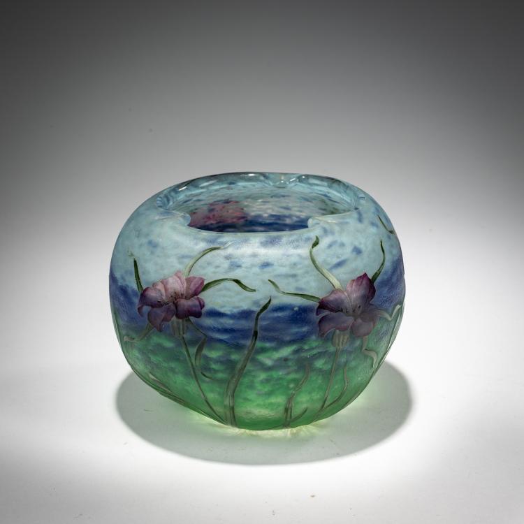 Bild 1 zu Objekt, Small bowl 'Oeillets', c. 1910, Daum Fr&egrave;res, Nancy, 