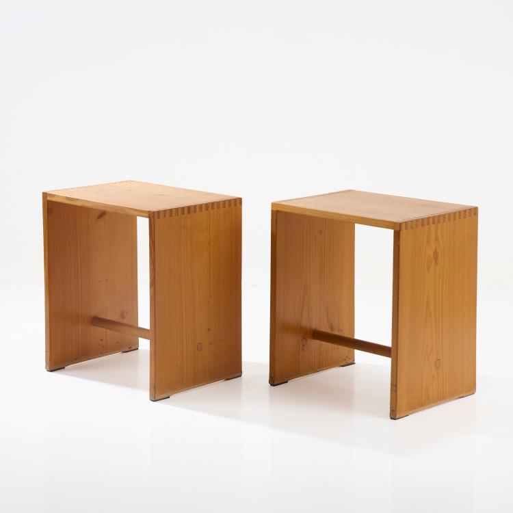 Hauptbild zu Objekt, Two 'Ulm stools', 1953, Max Bill,Hans Gugelot,Paul Hildinger, Hochschule f&uuml;r Gestaltung, Ulm (HFG); Hildinger, Paul, 182C 762