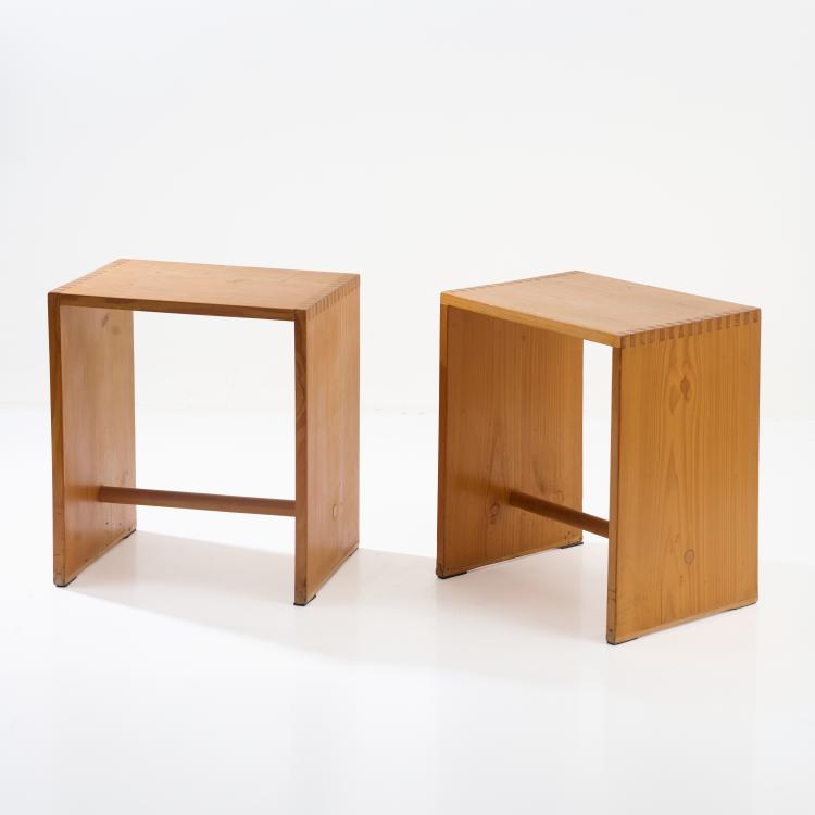Bild 1 zu Objekt, Two 'Ulm stools', 1953, Max Bill,Hans Gugelot,Paul Hildinger, Hochschule f&uuml;r Gestaltung, Ulm (HFG); Hildinger, Paul, 182C 762