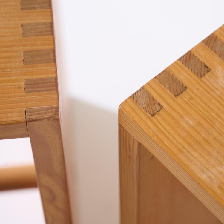 Bild 3 zu Objekt, Two 'Ulm stools', 1953, Max Bill,Hans Gugelot,Paul Hildinger, Hochschule f&uuml;r Gestaltung, Ulm (HFG); Hildinger, Paul, 182C 762