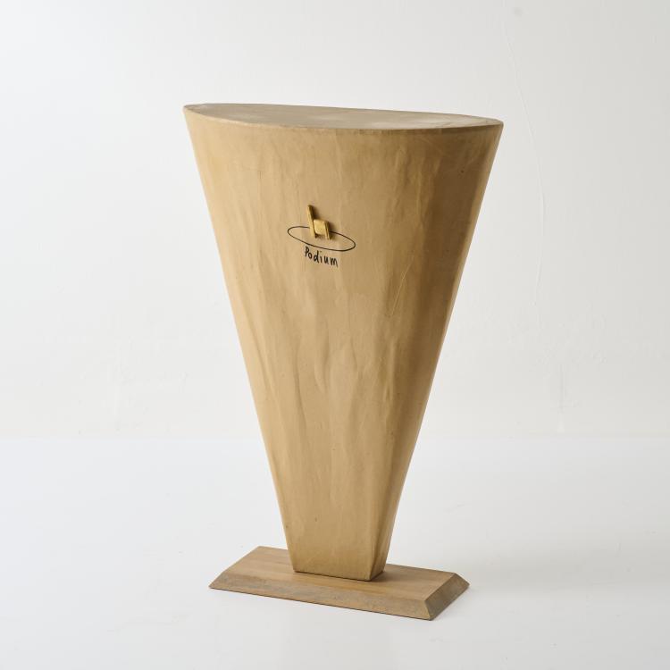 Bild 1 zu Objekt, Beistelltisch 'Podium', um 1993 (Entwurf), Robert Wettstein, Structure Design, Schweiz / Switzerland, 182C 780